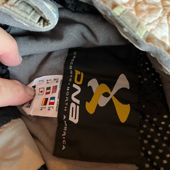 Women’s snowboarding pants size 8 - Picture 4 of 7